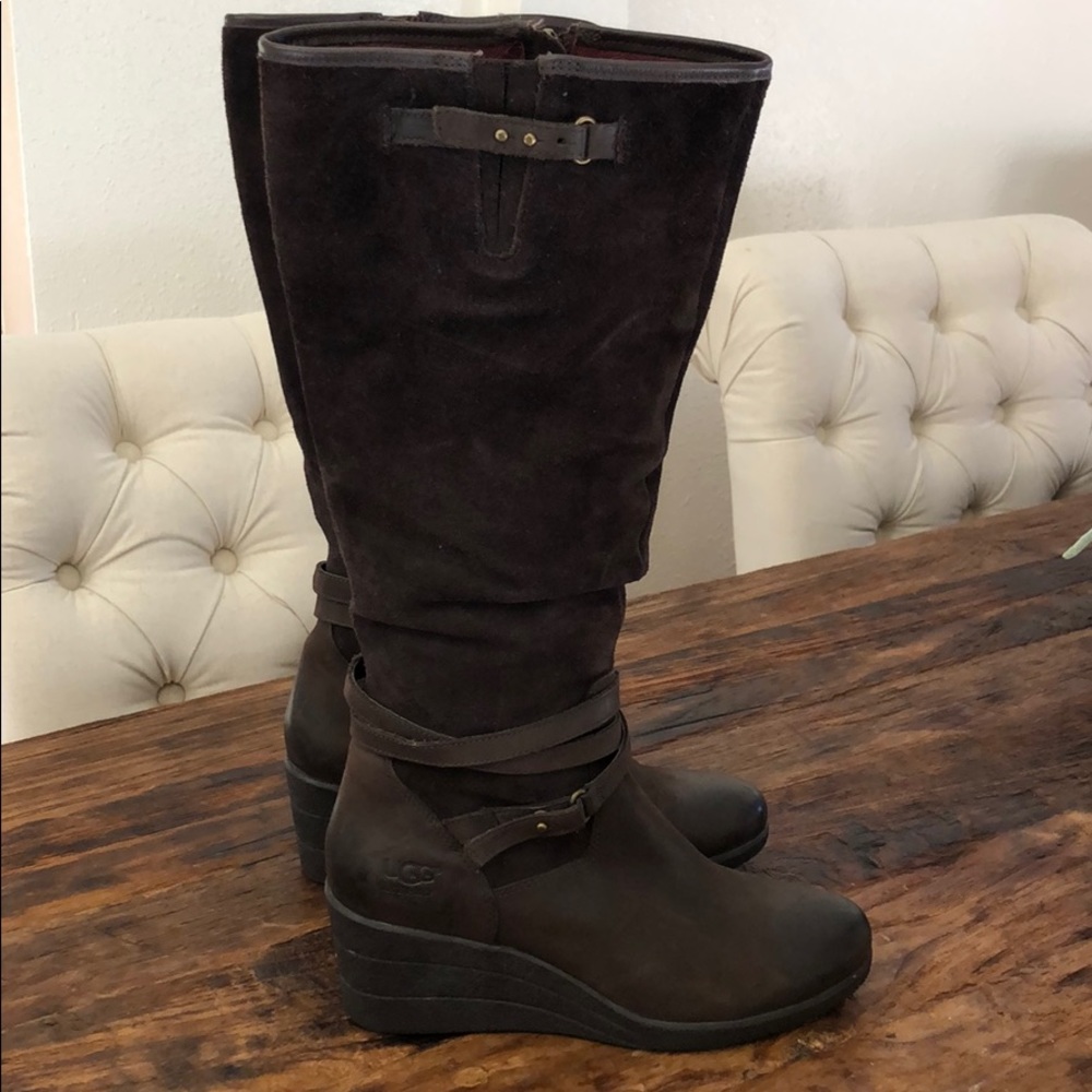 Excellent condition Ugg waterproof boots!